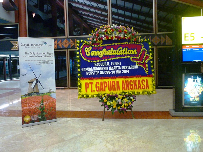 photo 001 - Welcome Banner